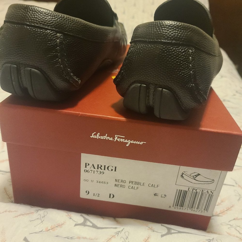 Shoe